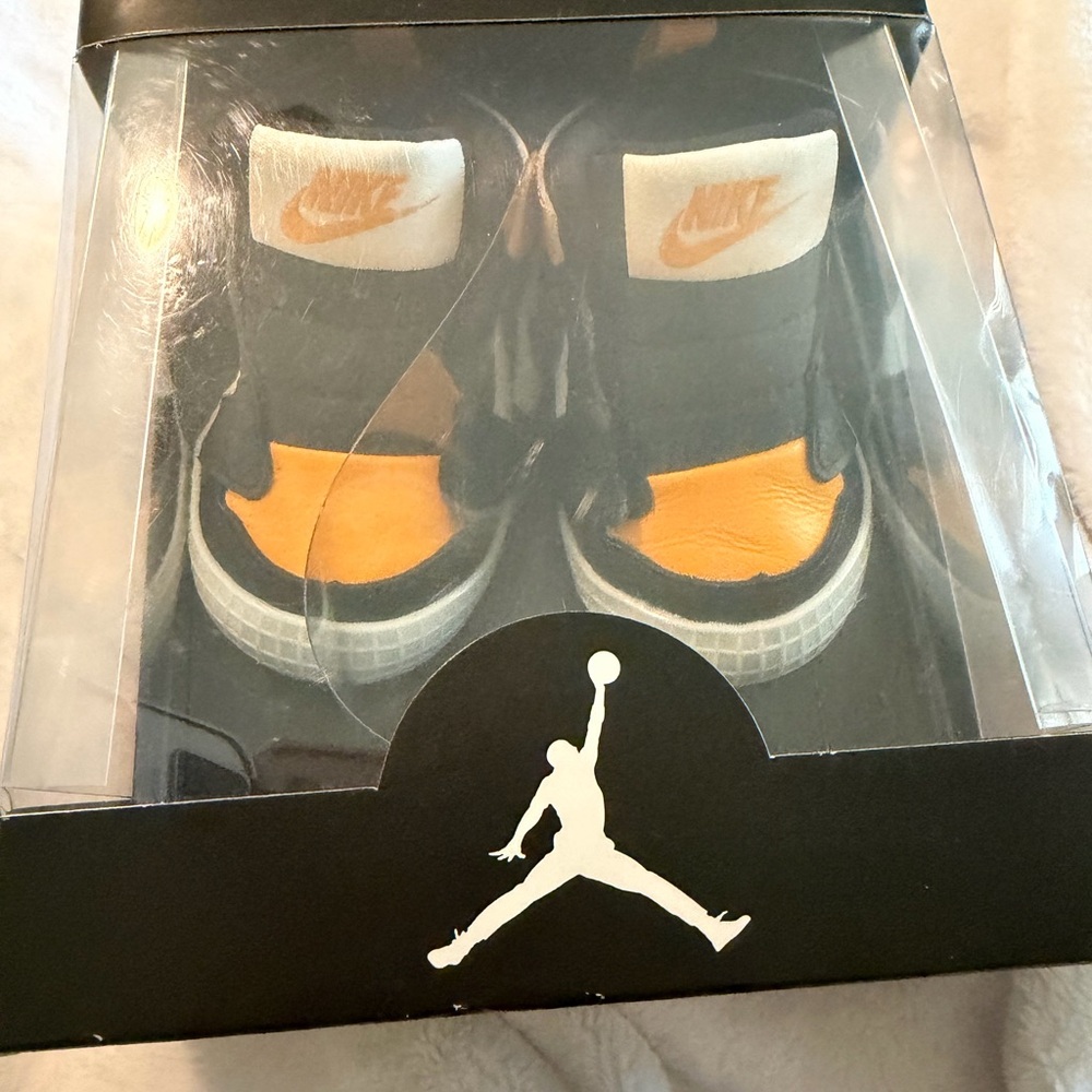 Nike Kids' Sneakers in Black and Orange